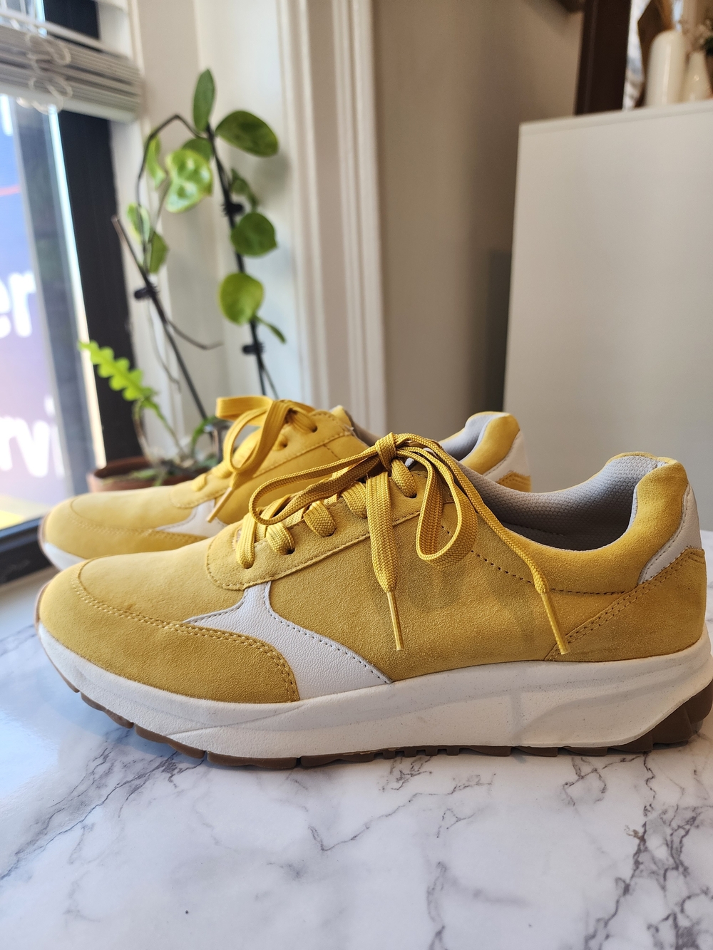 Naturalizer Women's Yellow Suede Lace-Up Platform Sneakers